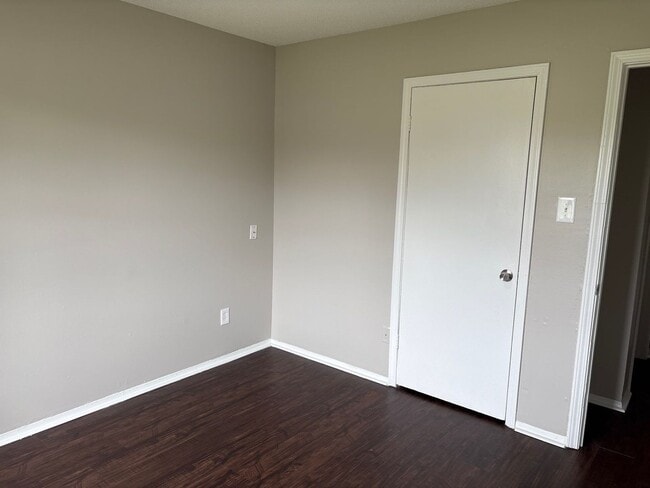 Building Photo - Very Nice Home in Raleigh - Open To Section 8