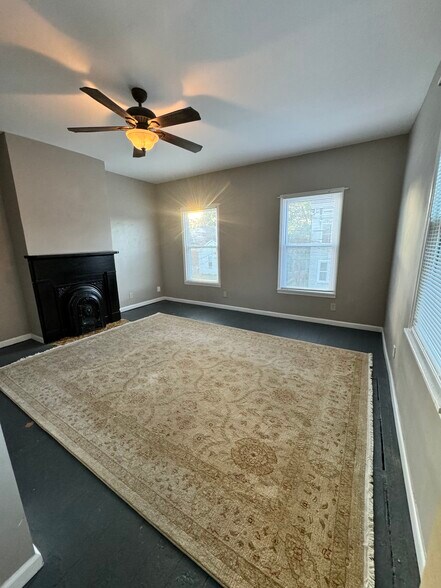2nd floor bedroom. Spacious rooms with closets - 224 Walnut St