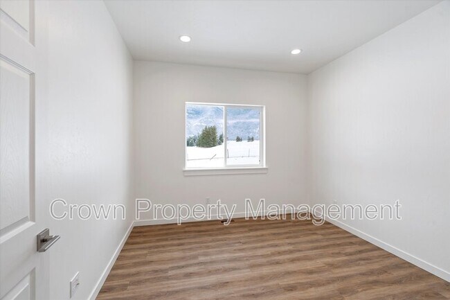 Building Photo - 133 Bench Run