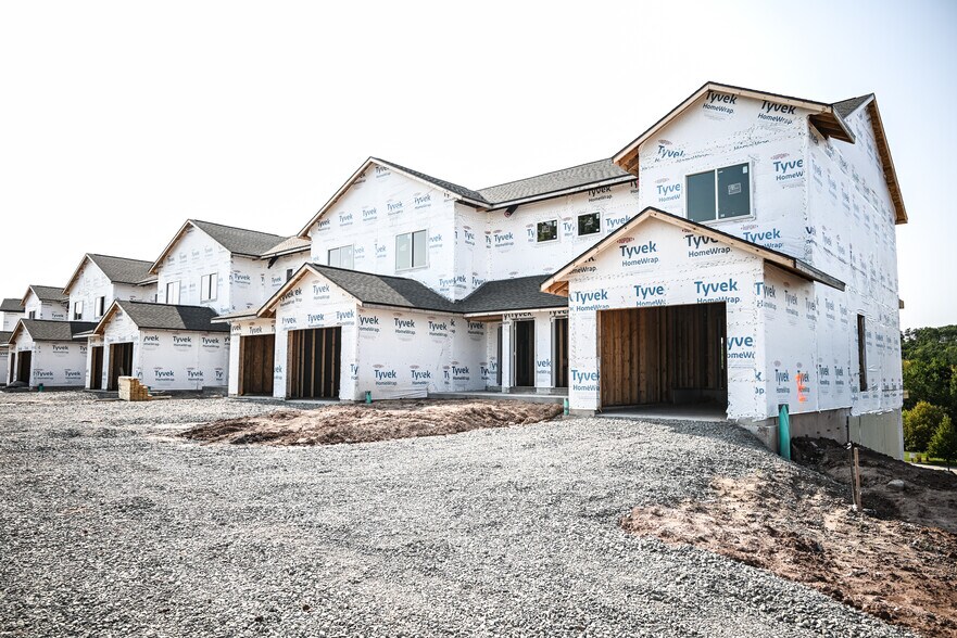 Alta Apartments 481 Security Blvd Howard WI 54313 Apartment Finder