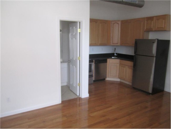 Building Photo - 1801 W Master St