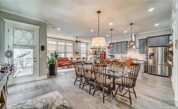 Building Photo - 830 Grove Bnd