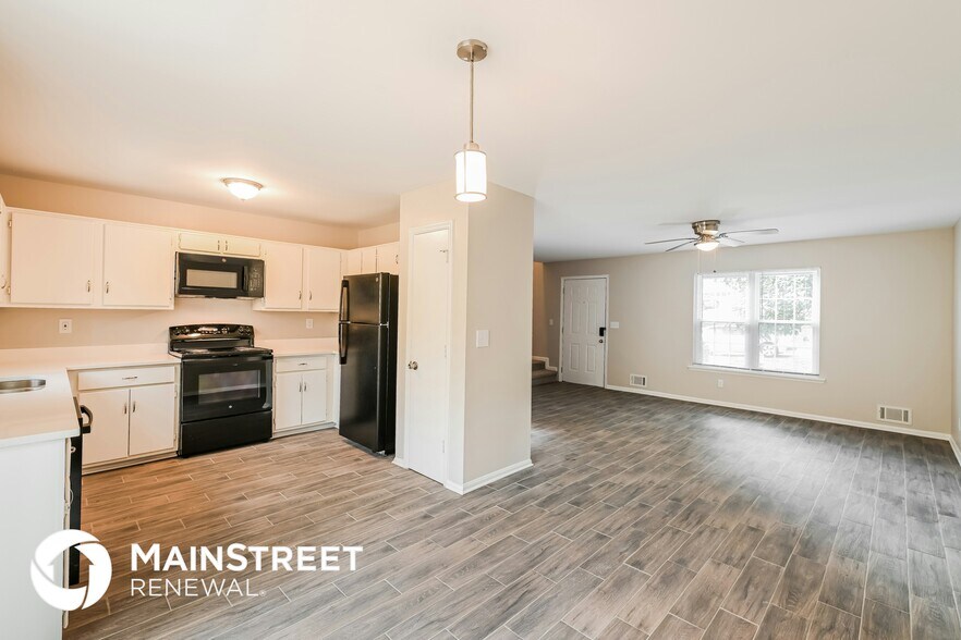 Building Photo - 5616 Hammond Dr NW