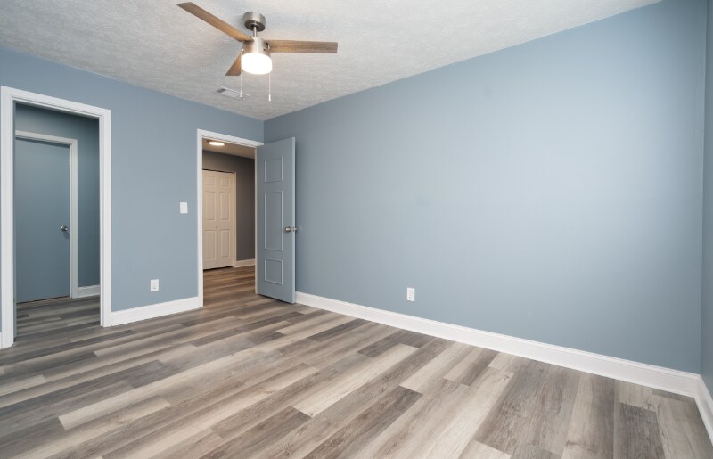 Building Photo - 7560 Taylor Rd