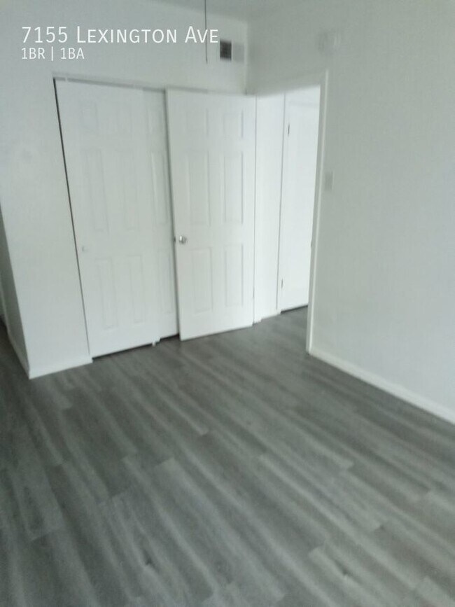 Building Photo - One bedroom Apartment with 600 sq. ft. of ...