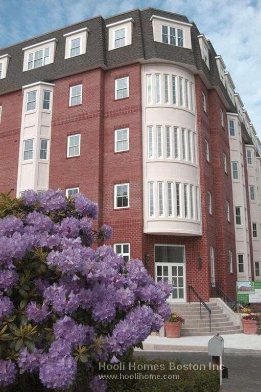 Building Photo - 120 Wyllis Ave