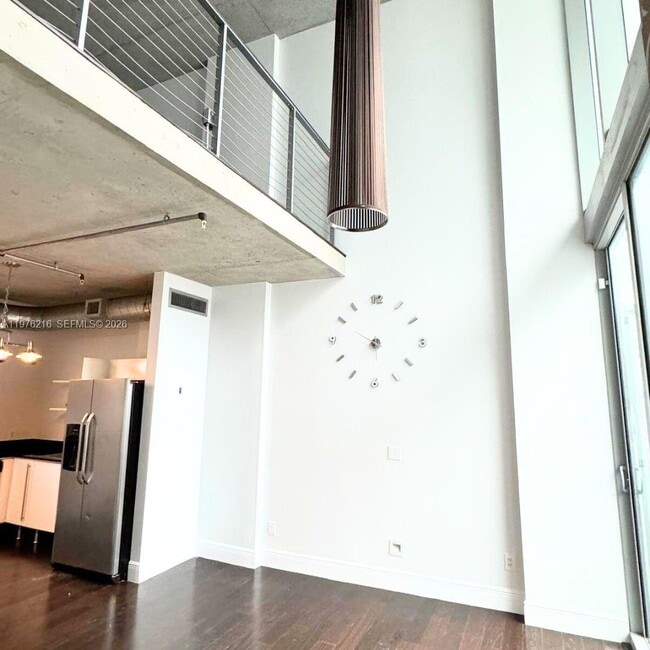 Building Photo - 690 SW 1st Ct