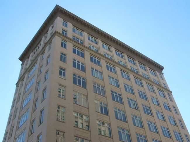 Building Photo - 129 Lafayette St