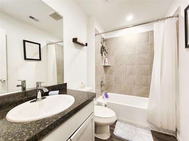 Building Photo - 5223 Creekstone Rise Ln