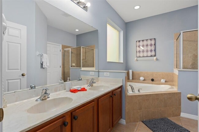 Building Photo - 2547 Dharma Cir