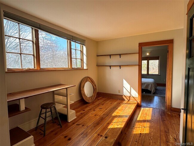 Building Photo - 22 Knight Rd