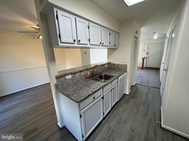 Building Photo - 11541 Brundidge Terrace