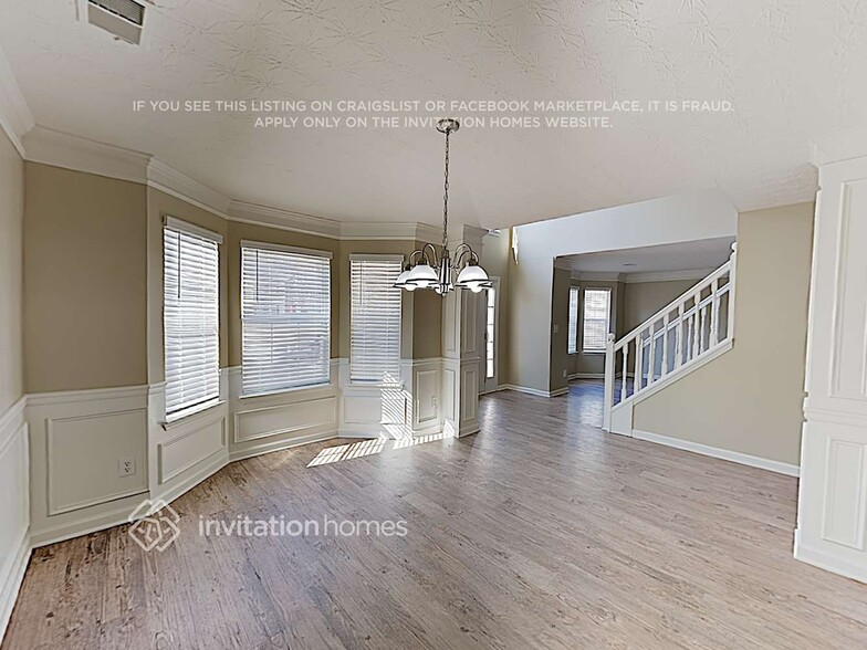 Building Photo - 2245 Corkscrew Way