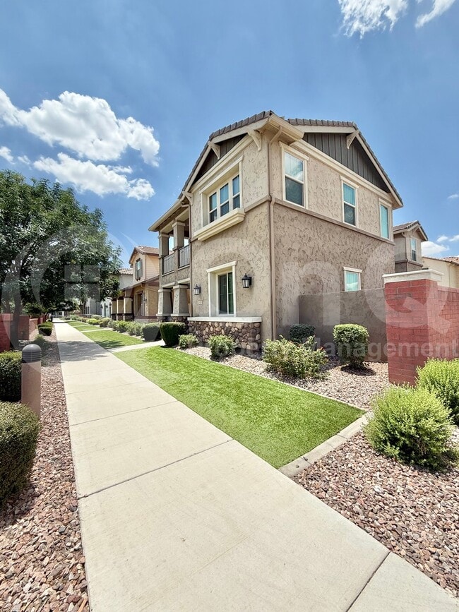 Building Photo - 3959 E Perkinsville St