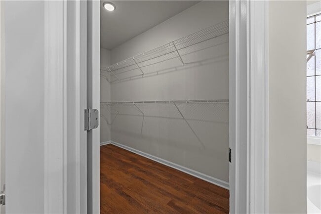 Building Photo - 6015 Canaan Woods Dr SW