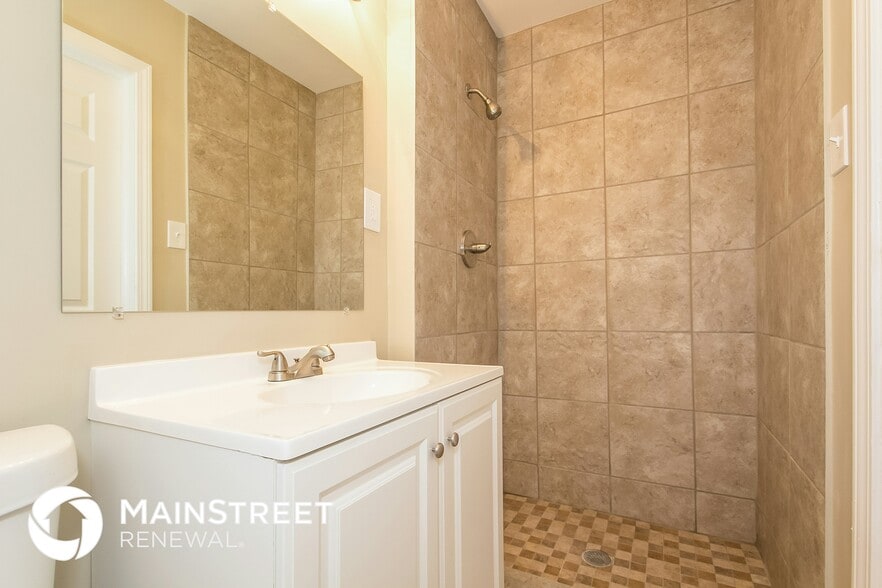 Building Photo - 3545 Ingledale Dr SW