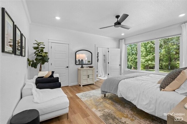 Building Photo - 5 Blandford Ln