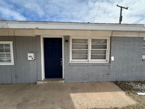 Building Photo - 1730 E Dartmouth St