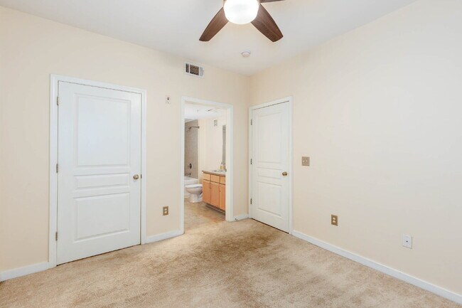 Building Photo - 2 Bedroom, 2 Bath Apartment in Birmingham