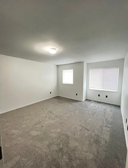 Building Photo - 10430 13th Avenue Ct E