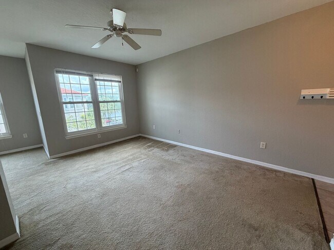 Building Photo - 23500 Walden Center Dr