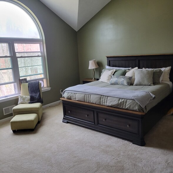 Building Photo - 5282 Sunshine Ln