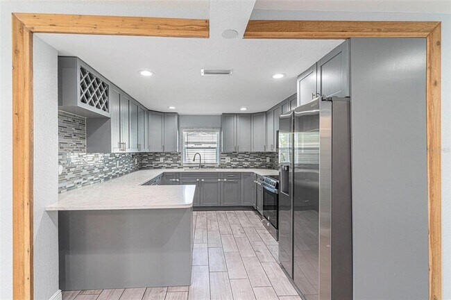 Building Photo - 3602 E 33rd Ave