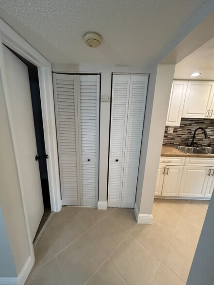 Building Photo - 11487 SW 109th Rd