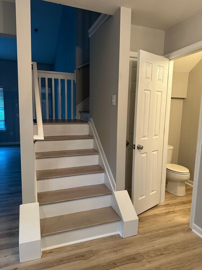 Building Photo - 3 Bedroom 2.5 Bath Townhome in Pooler