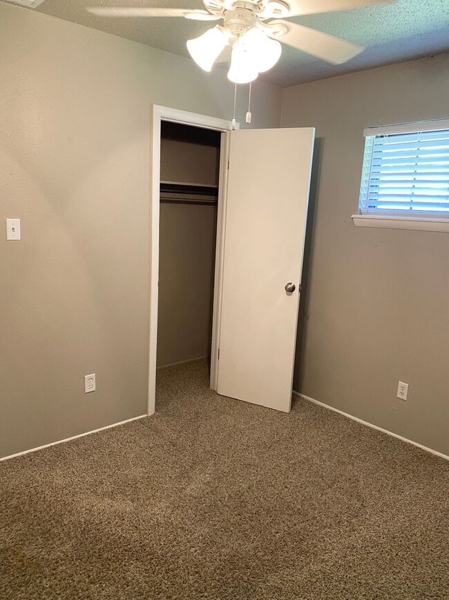 Building Photo - COMING SOON!! Darling Edmond Rental!