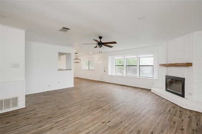 Building Photo - 6705 Lancret Hill Dr