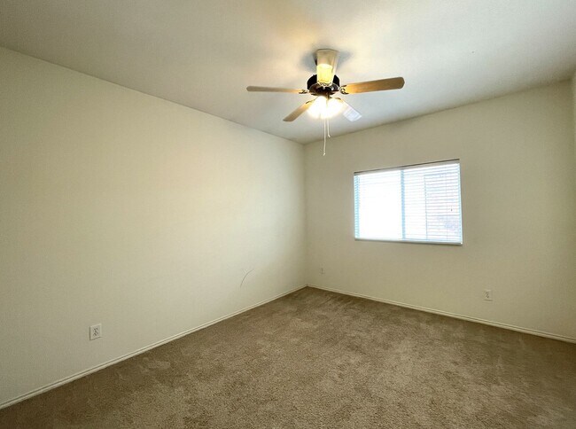 Building Photo - House for Lease in West Plano