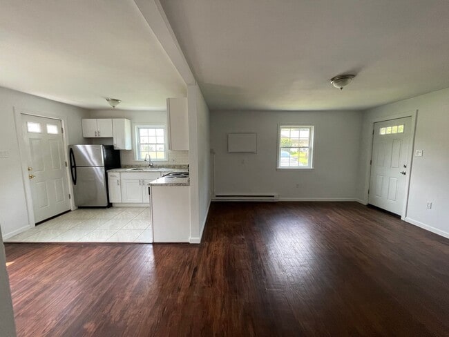 Interior Photo - Kenalcon Apartments