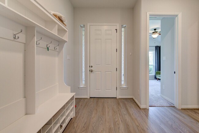 Building Photo - 3507 Sunburst Ct