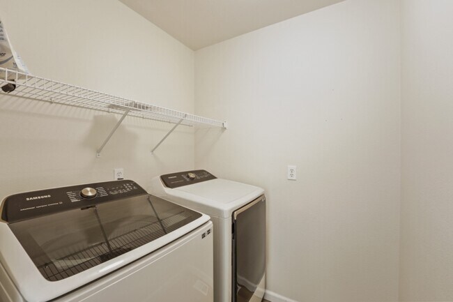 Building Photo - 9045 Aldersgate Ct