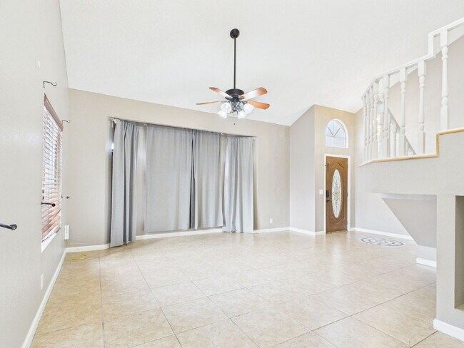 Building Photo - Trade Winds at Gilbert