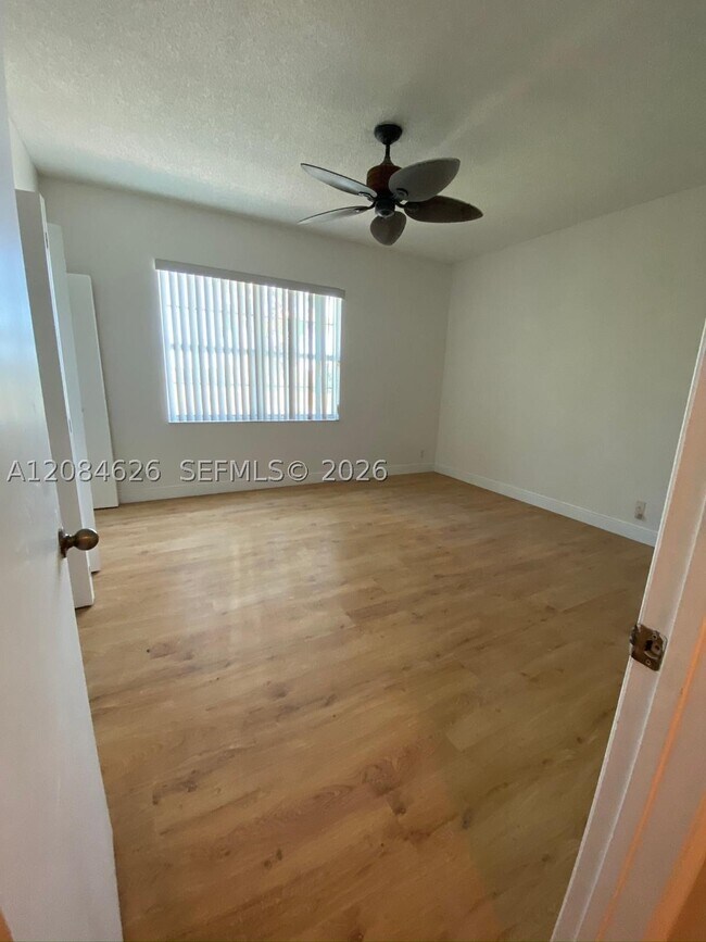 Building Photo - 1888 Salerno Cir
