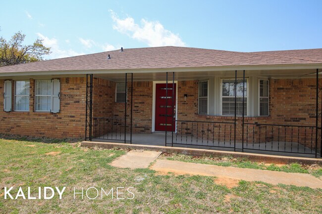 Building Photo - 1891 Lytal Ln