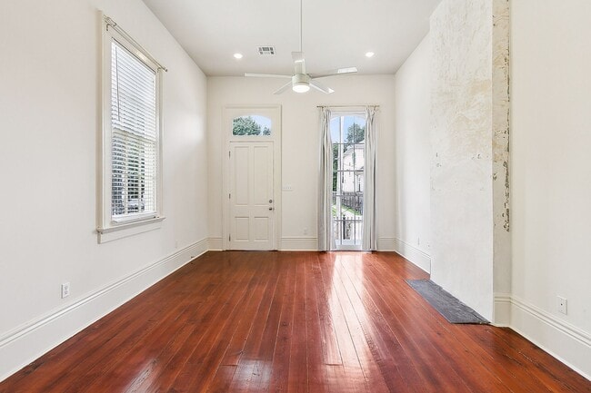 Building Photo - 2120 S Liberty St