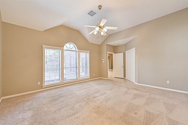 Building Photo - 2334 Pin Hook Ct