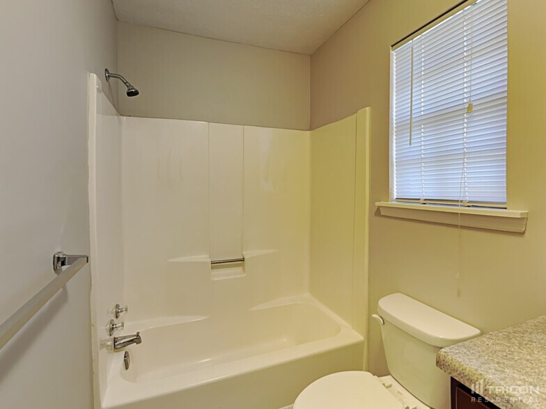 Building Photo - 5272 Omalley Ln