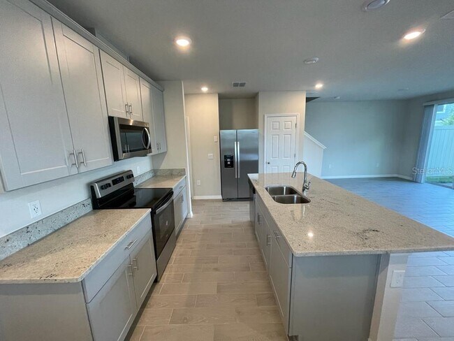 Building Photo - 407 Legacy Lp