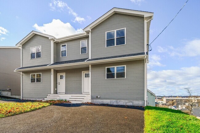 Building Photo - 108 Stowe St