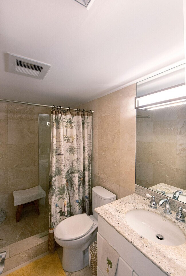 Building Photo - 9500 S Ocean Dr