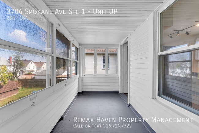 Building Photo - 3706 Spokane Ave Up  - Spacious 2 bed 1 ba...