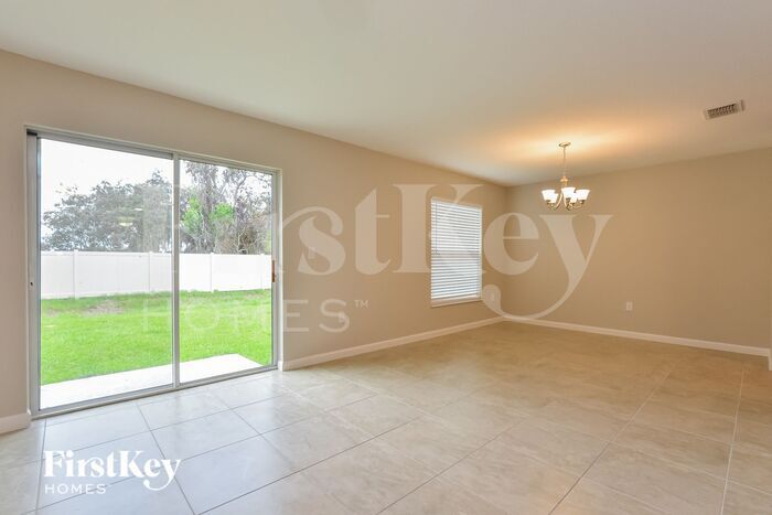 Building Photo - 465 Earhart Dr