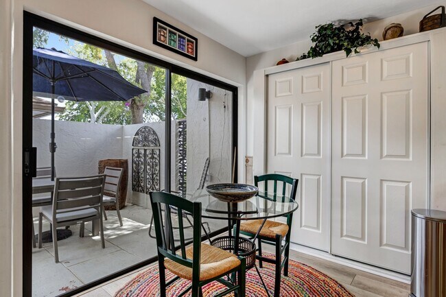 Building Photo - ** RETREAT AT NAPLES ** 3 BED / 2 BATH - C...