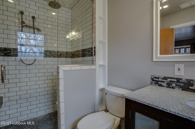 Building Photo - 3608 43rd St