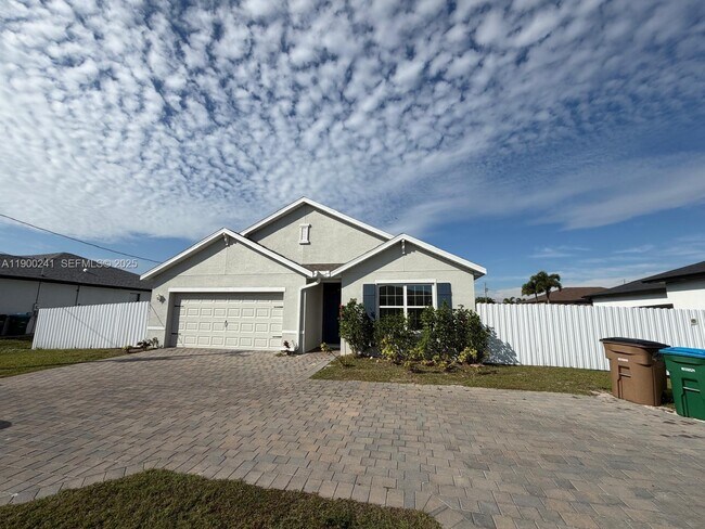 Building Photo - 304 El Dorado Blvd S