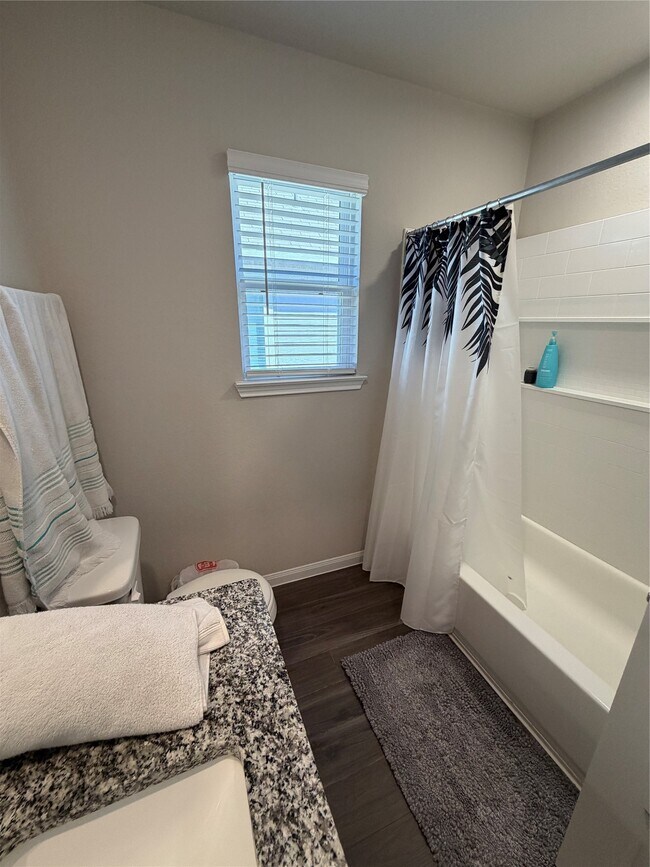 Building Photo - 5338 Briana Dee Dr